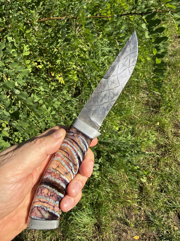 Premium kolekcinis peilis – damasko plienas ir mamuto dantų fosilijos rankena - Image 5